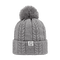 Grå